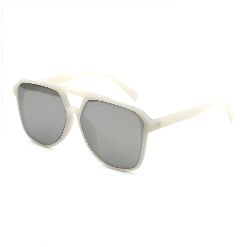 Pair Ponyo PC Oval Sunglasses Unisex Milk White-0
