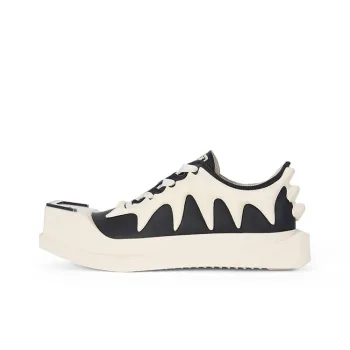 ANCIENT FOSSIL Low Top Trendy Board Shoes Unisex Black White