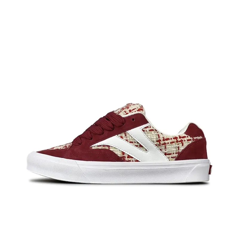 VFDF Wear Resistant Low Top Skateboard Shoes Women's Red-0