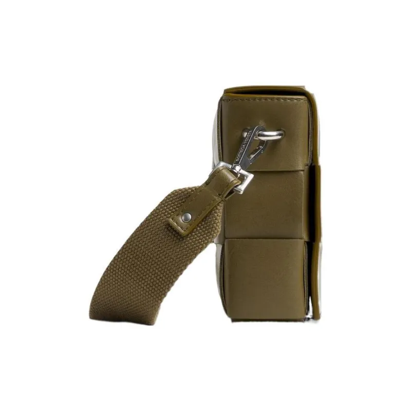 Bottega Veneta Medium Cassette With Versatile Strap Intreccio Mud-1