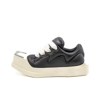 ANCIENT FOSSIL Anti Slip Wear Resistant Low Top Stylish Skateboarding Shoes Unisex Black