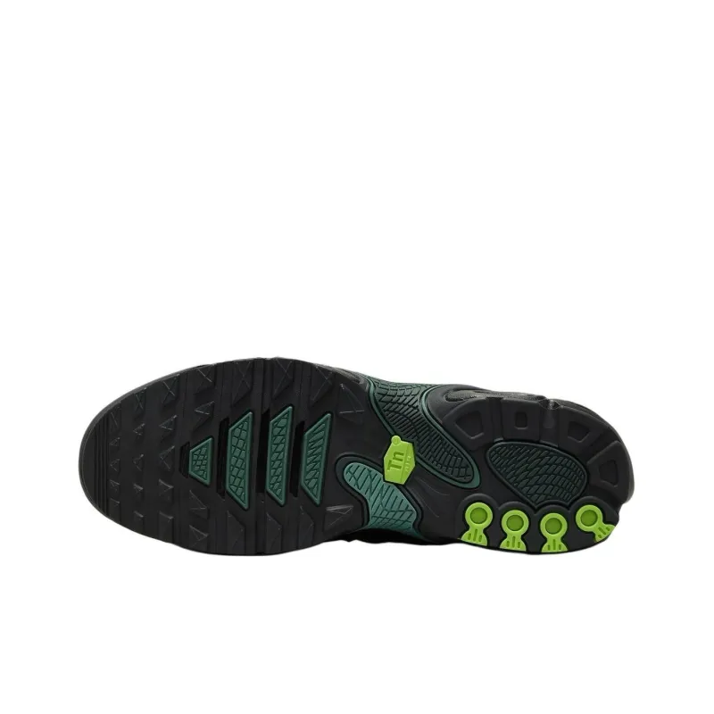 Nike Air Max Plus Drift Black Volt-5