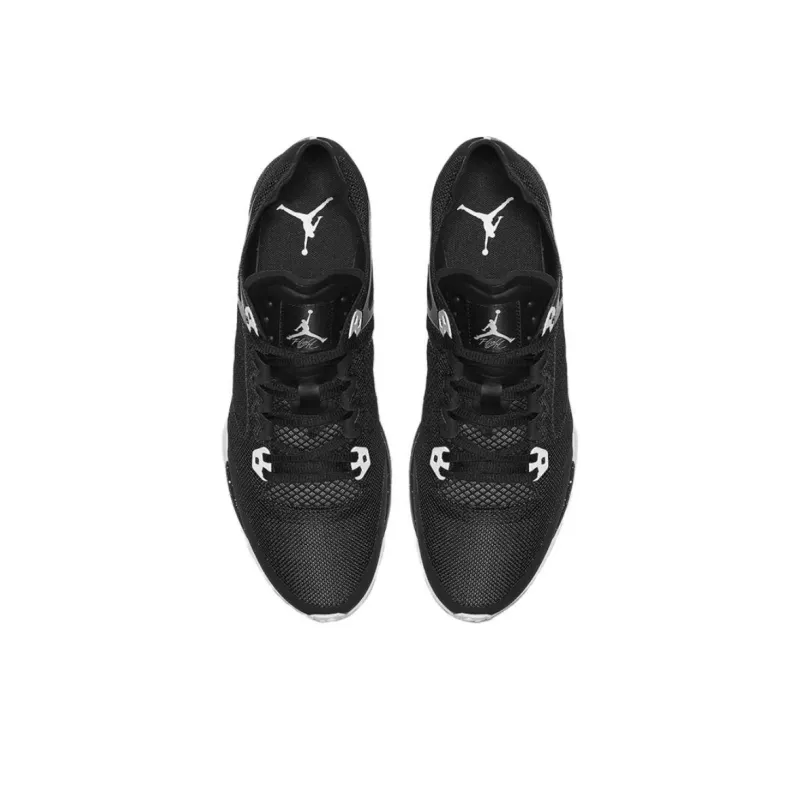 Jordan 89 Racer Oreo-1