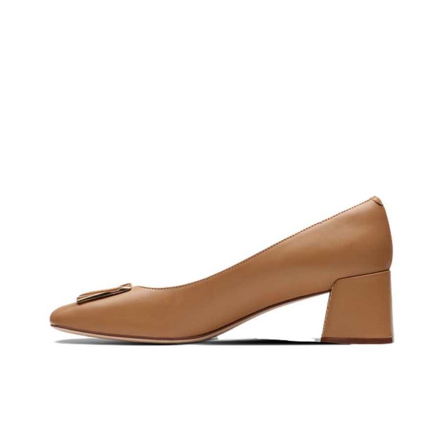 Orders clarks tan heels