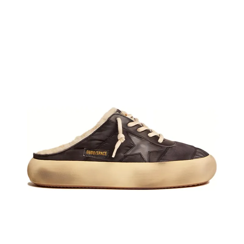 Golden Goose Space Star Rubber Sole Closed Toe Slippers Women's Black-1