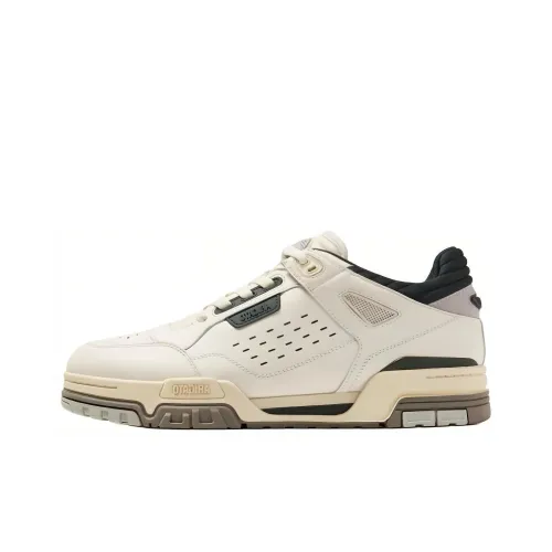 Axel Arigato Panelled Low-top Sneakers