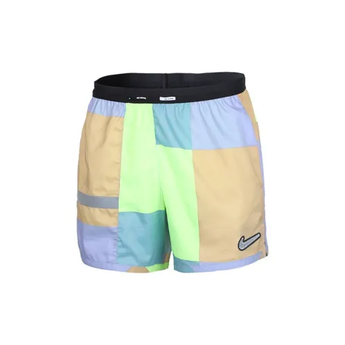 Nike Casual Shorts Men Contour Green