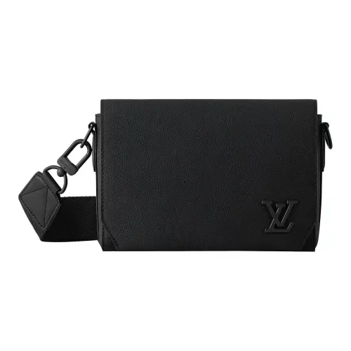 LOUIS VUITTON Takeoff Messenger Pm