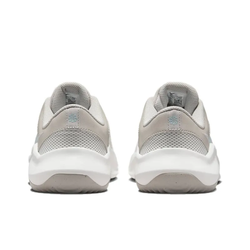 Nike Legend Essential 3 Next Nature Cushioning, Wear Resistant Low Top Training Shoes Women's Gray Brown-4