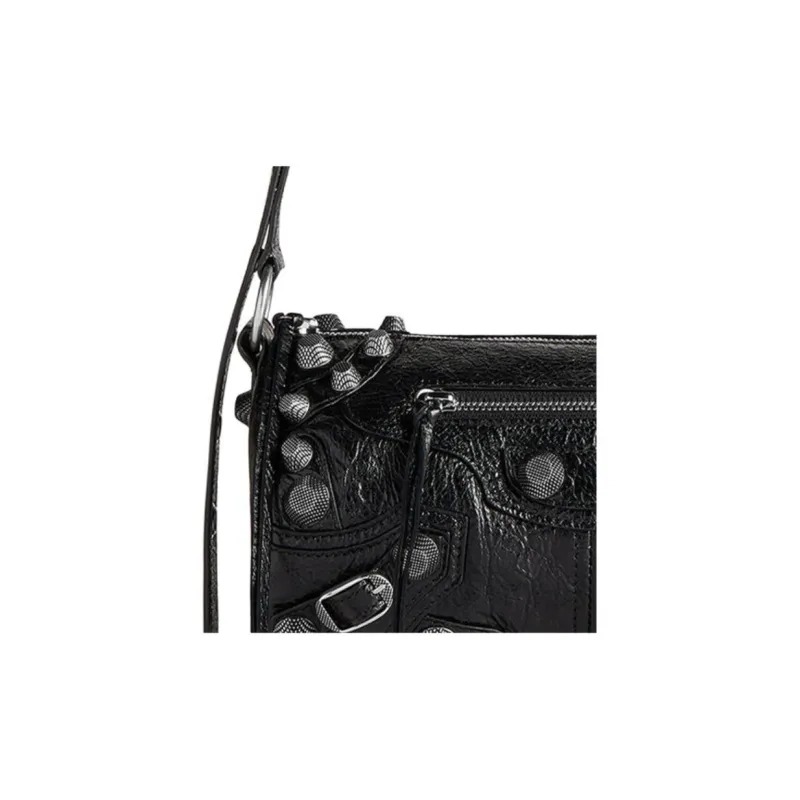 Balenciaga Le Cagole Cylinder Bag-4