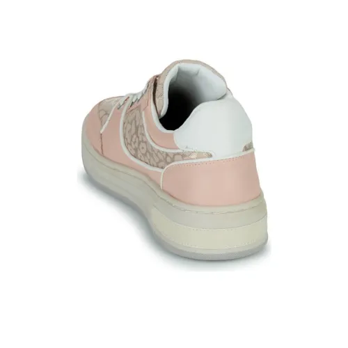 GUESS Tokyo Low Top Skateboard Shoes Women's Umber