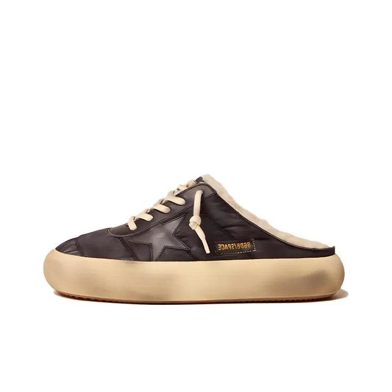 Golden Goose Space Star Rubber Sole Closed Toe Slippers Women's Black-0