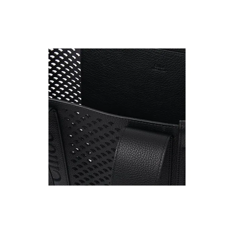 Chloe Woody Grain Calfskin Tote Bag, Shopping Bag, Handbag Tubas Women's Black-4