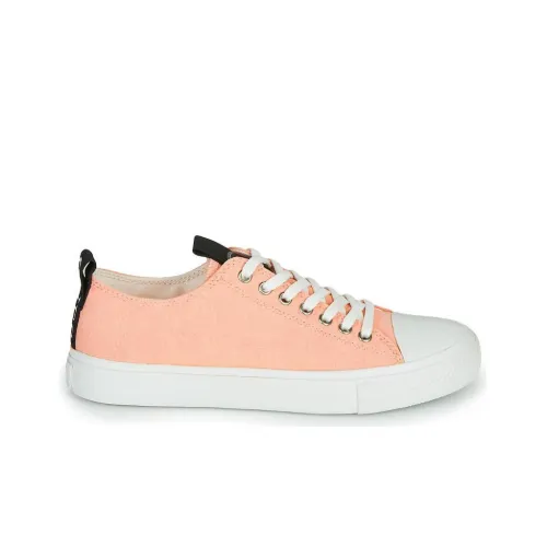GUESS Ederla Abrasion Resistant Low Top Skateboard Shoes Women's Pink