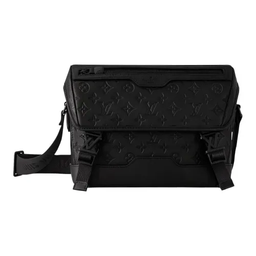 LOUIS VUITTON Messenger Voyager Pm