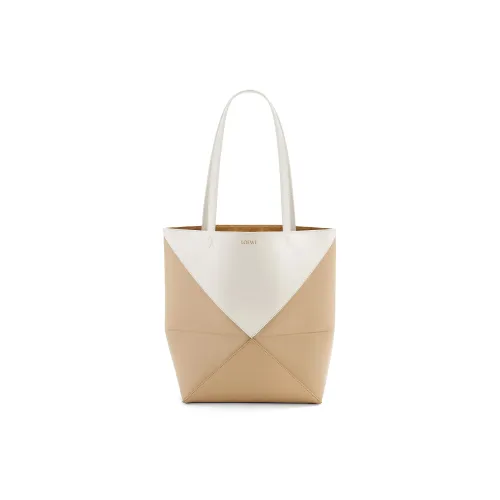 LOEWE Shiny Cow Leather Tote Bag, Shopping Bag, Handbag Regular Women's Soft White With Paper Craft