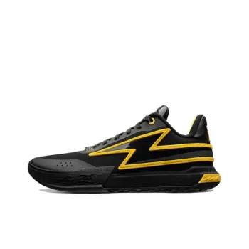LiNing Wade Lightning Slip Resistant Low Top Basketball Shoes Men's Black Yellow