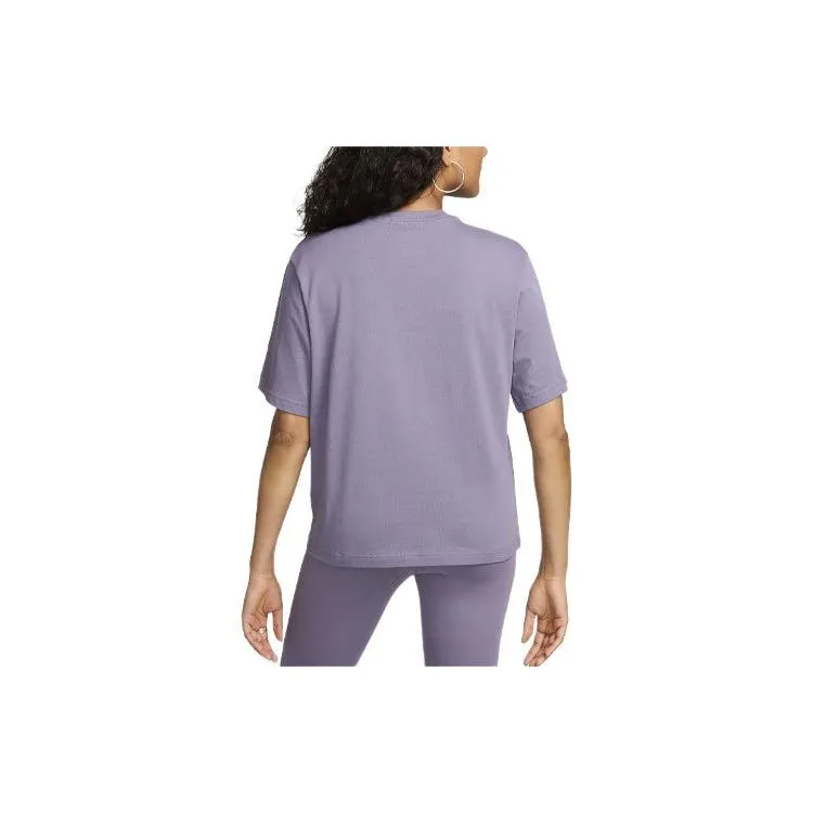 Nike Sportswear Essential Women's Boxy T Shirt-1