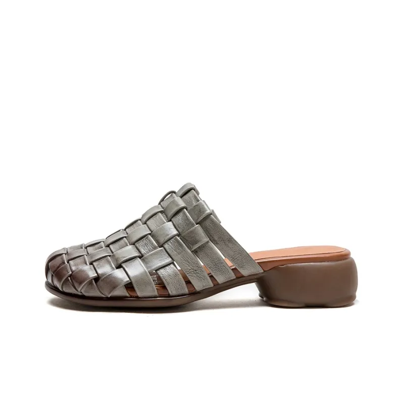 MATA Closed Toe Slippers Women's-8