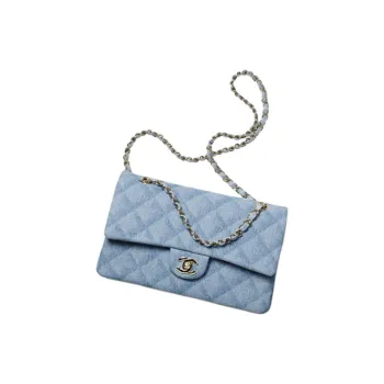 CHANEL Women's 22B Fall/Winter Crossbody Bag