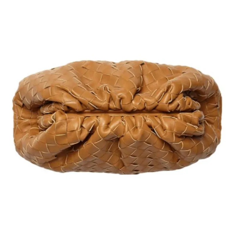 Bottega Veneta POUCH Cloud Bag Clutches-3