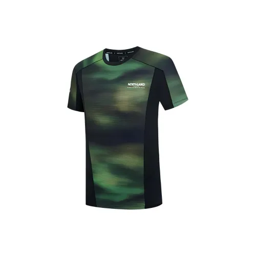 NORTHLAND T-Shirts Men Solid Black Aurora Print Color