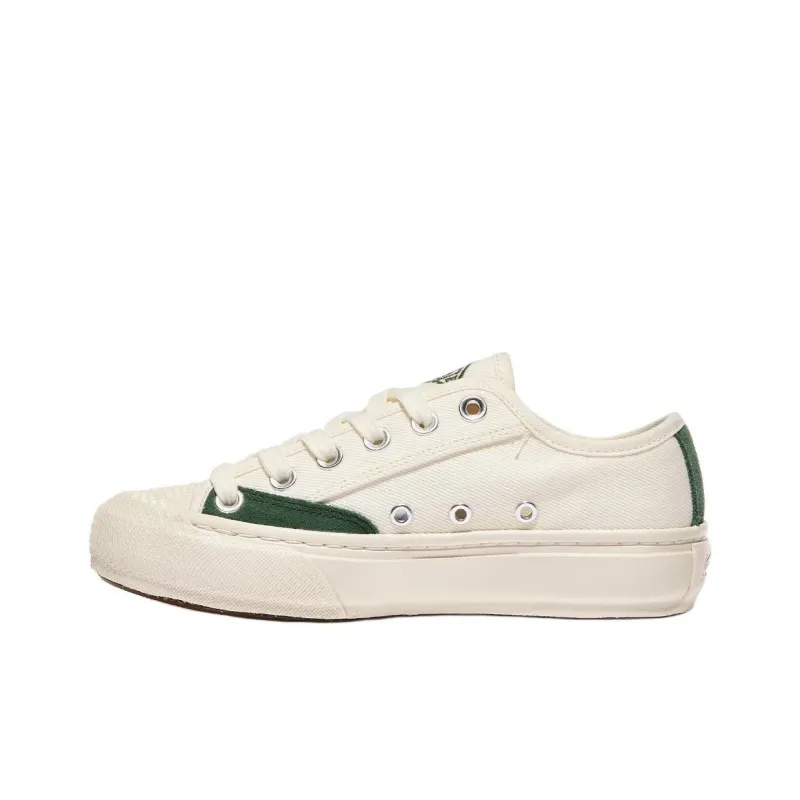 LACOSTE Low Top Skateboard Shoes Women's Ecru-1