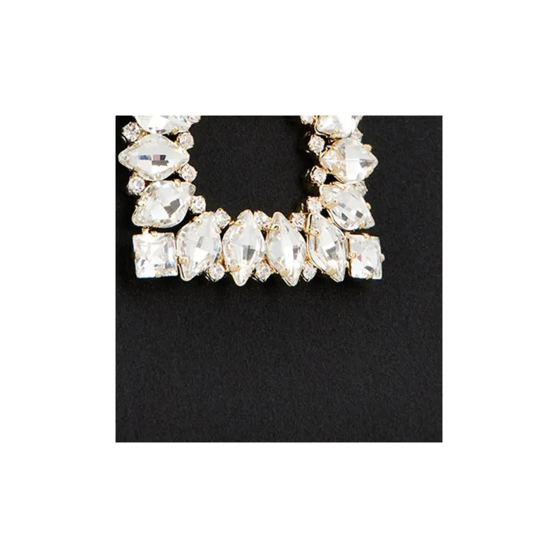 Roger Vivier Twinkle Asymmetrical Buckle Embellished Clutch Bag-4