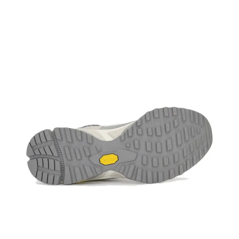 KOLON SPORT Move Shock Absorbers With Slip Resistant Features Low Top Hiking Shoes Unisex Light Gray-4