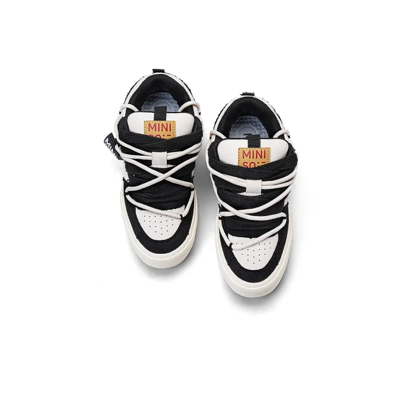 MINISO Low Top Skateboard Shoes Unisex Classic Black White-3