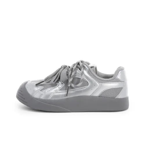 Lovely You Lightweight And Breathable Low-Top Skateboard Shoes Women's