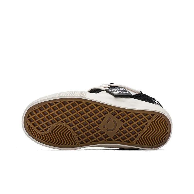 MINISO Low Top Skateboard Shoes Unisex Classic Black White-5
