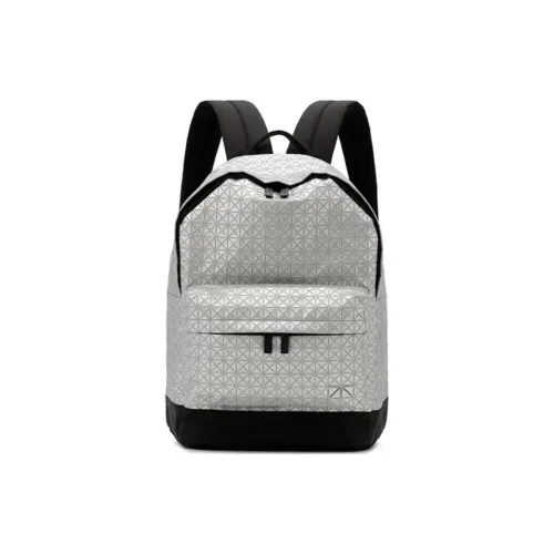 ISSEY MIYAKE Daypack Polyurethane Backpack Regular Unisex Silver
