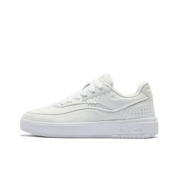 Erke Fun Play Slip Resistant Breathable Low Top Skateboard Shoes Women's Erke White