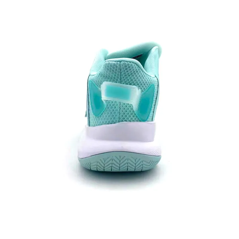 Animal Claws Slip Resistant Mid Top Basketball Shoes Unisex-3
