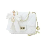 Diamond Pattern White