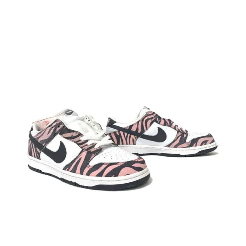 Nike Dunk Low Daktari Women's-3