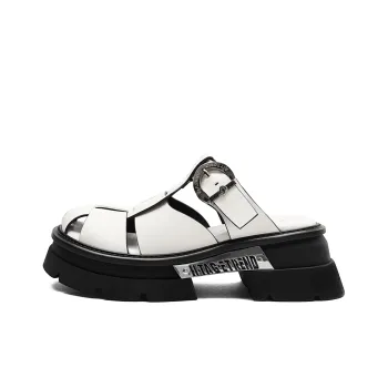 KMD Closed Toe Slippers Women's