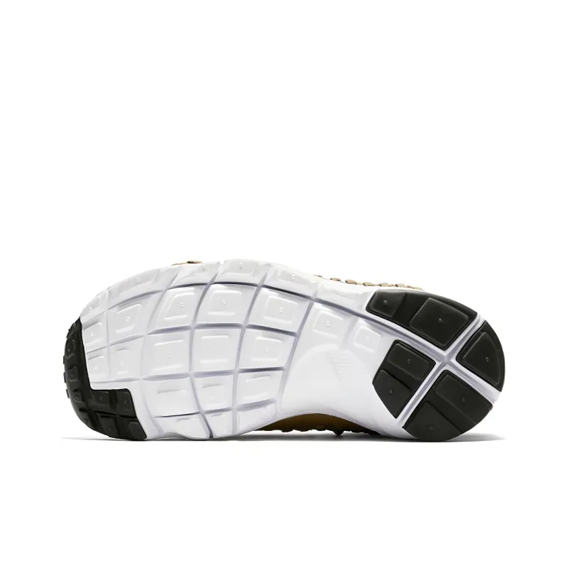 Nike Footscape Woven Chukka Flyknit 'Golden Beige'-5