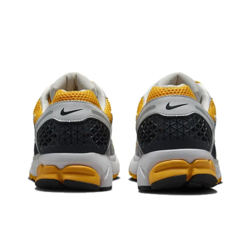 Nike Zoom Vomero 5 Photon Dust Laser Orange-4