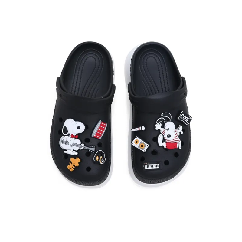 SNOOPY Snoopy Clogs Women's Black-5