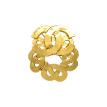 CHANEL 2001 Star Motif Coco Brooch