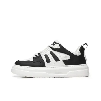 15 MINS Durable Lightweight And Breathable Low Top Skateboard Shoes Men's White Black