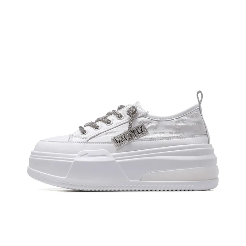 KEJIANNI Lightweight Height Increasing Low-Top Skateboard Shoes Women's-0