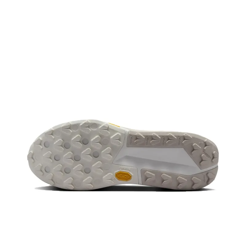 Nike ZoomX Zegama 2 Sail Summit White Metallic Platinum Light Orewood Brown-5