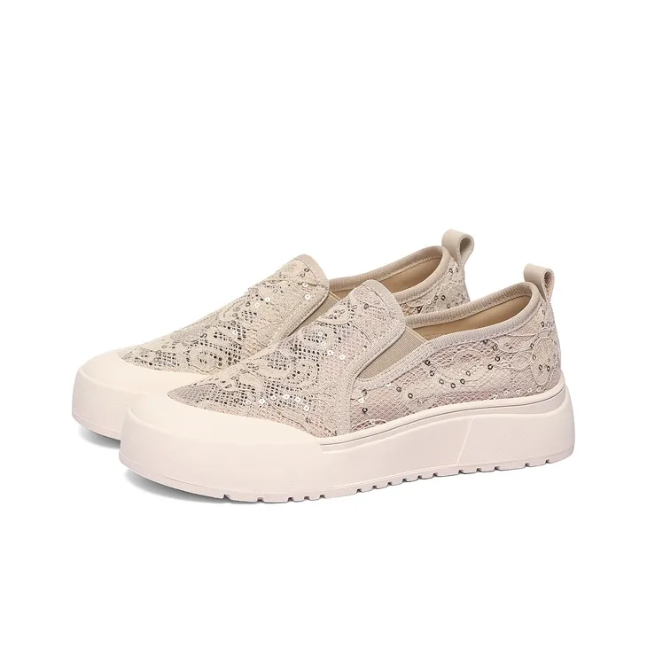 Golden Silk Rabbit Slip-Resistant Low-Top Casual Shoes Women's Black-10