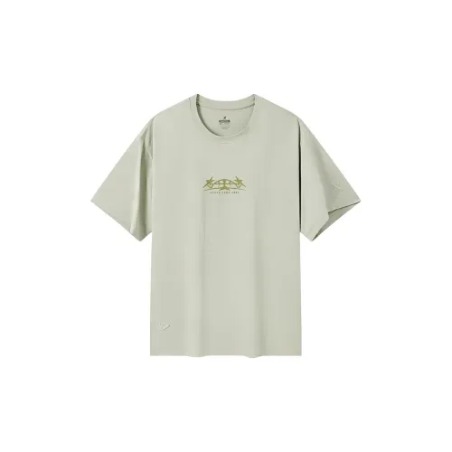 XTEP T-Shirts Men Elegant Gray Green