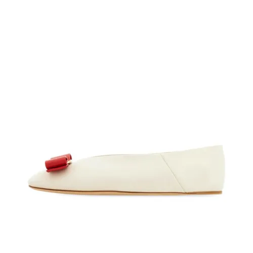 FERRAGAMO Vara Leather Ballerina Shoes