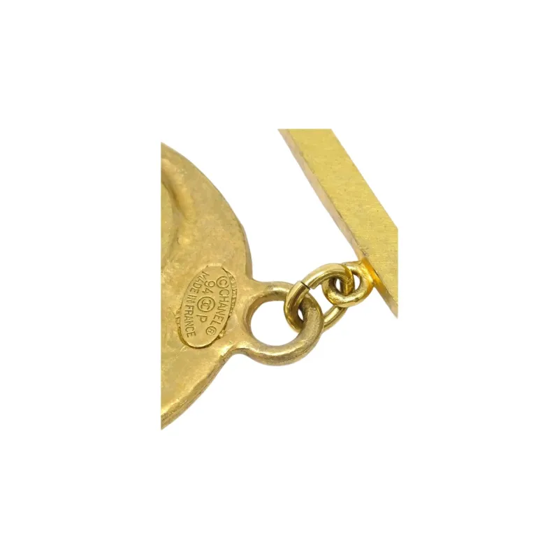 CHANEL CC-logo Medallion Brooch-1