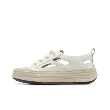 QIAONAI Slip Resistant Low Top Skateboard Shoes Women's